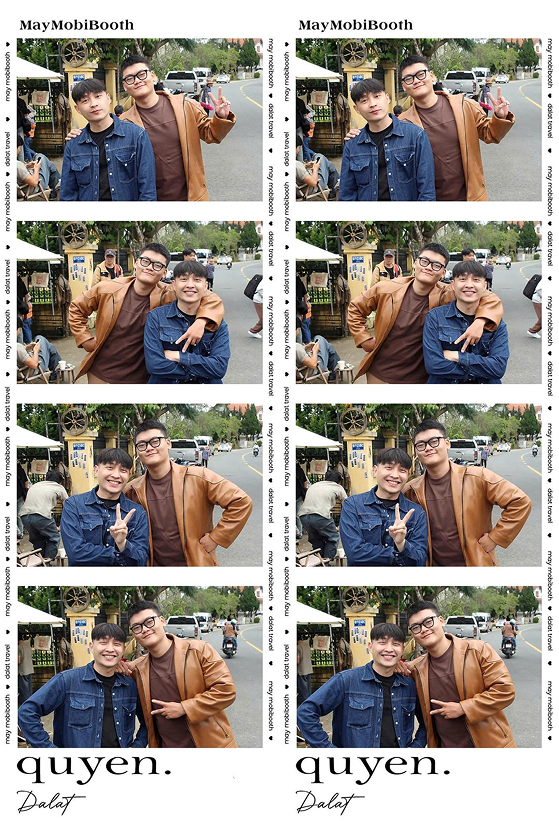 Dải ảnh photobooth gấp khúc nhóm bạn tại sự kiện
